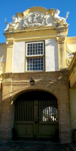 castle-trophy-of-arms