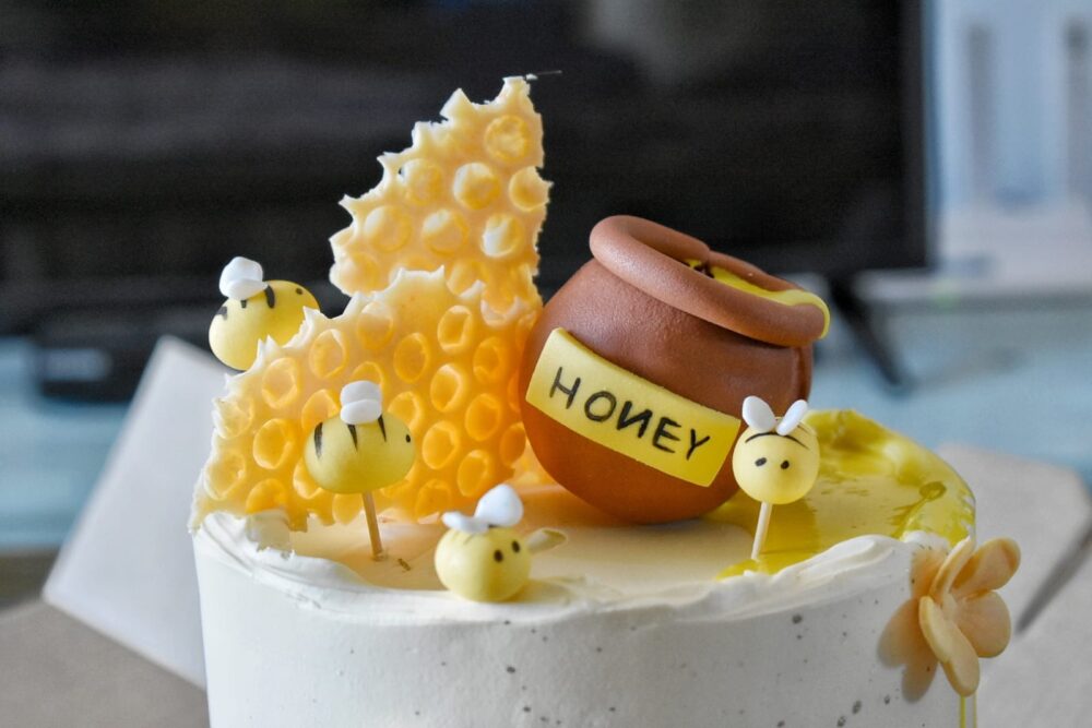 custom-cake-cake-me-happy