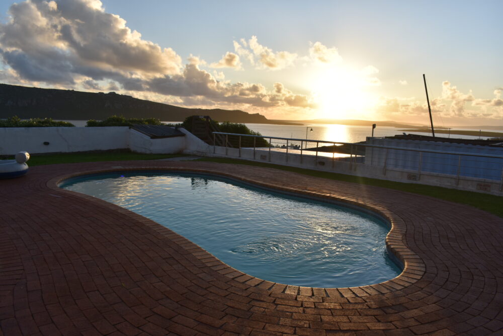 the-farmhouse-hotel-pool