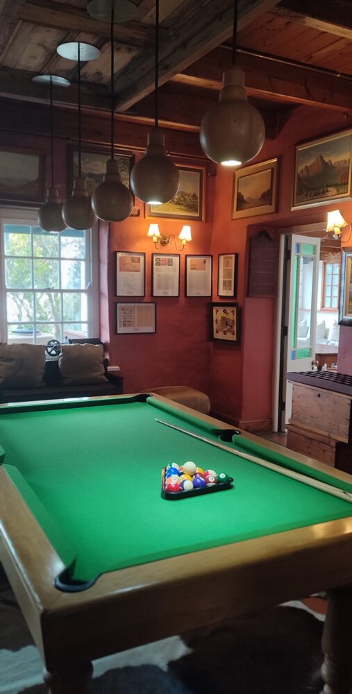 games-room