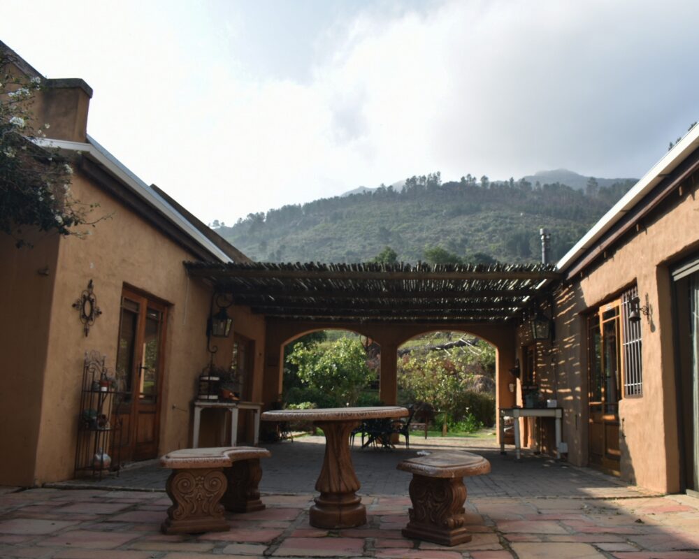 tuscan-style-farmhouse-paarl-franschhoek